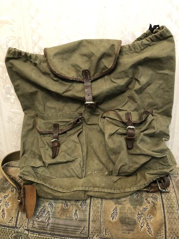 рюкзак кожаный: Рюкзак советский зелёный 500