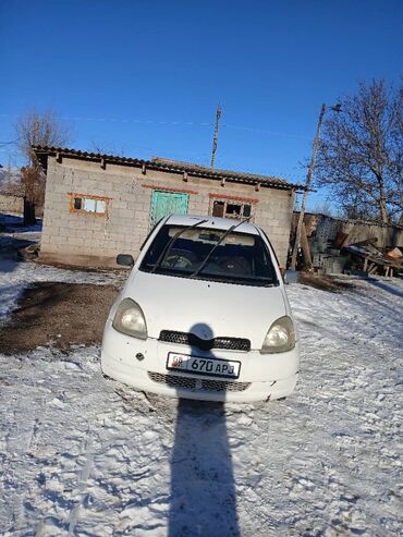 Toyota: Toyota Vitz: 2001 г., 1 л, Автомат, Бензин, Хэтчбэк