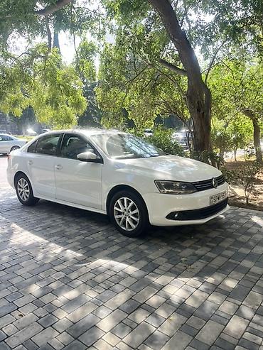 qosqu satisi: Volkswagen Jetta: 2 l | 2013 il Sedan — 3