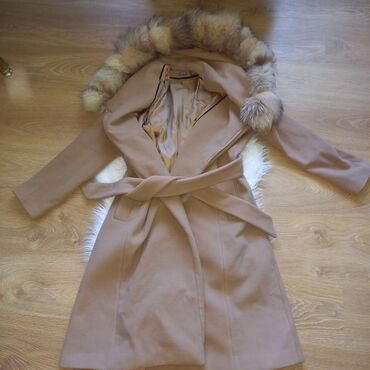 zimska jakna broj: Mona kaput
velicina 42