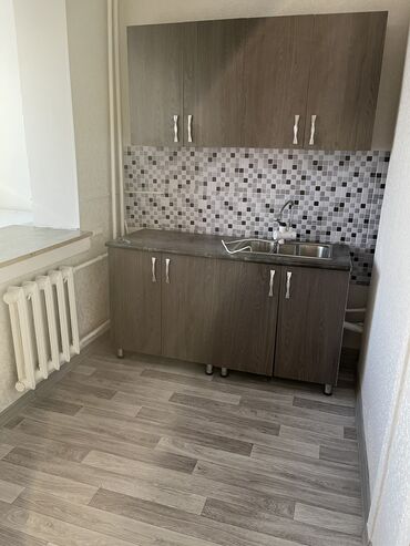 продаю 1 комнатный квартира: 1 бөлмө, 34 кв. м, 105-серия, 6 кабат, Косметикалык ремонт
