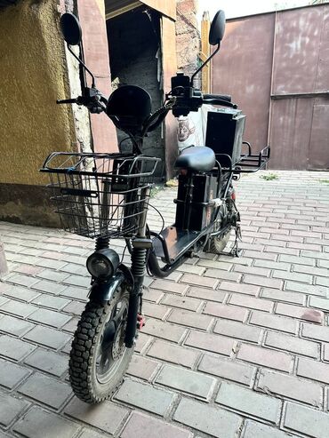 Скутеры: Веломопед 50 куб. см, Электро, Б/у