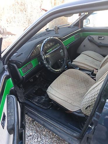 Audi 100: 1988 г., 2.3 л, Механика, Бензин, Седан — 5