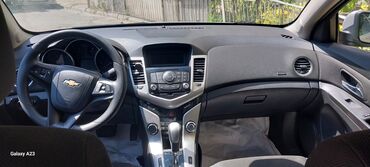 chevrolet aveo 2011: Chevrolet Cruze: 1.4 l | 2015 il | 144500 km Sedan