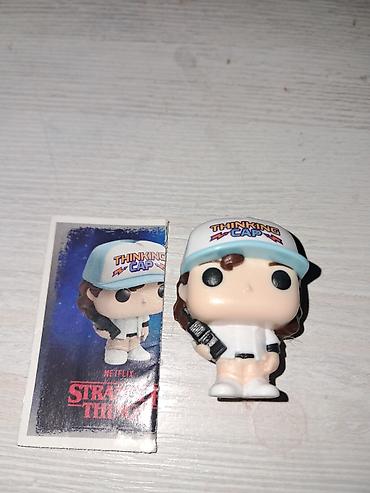 kinder stranger things: Fiqur, rəng - Ağ — 1