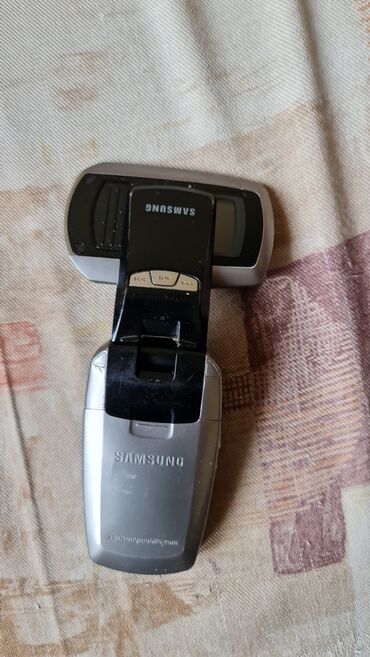 Samsung: Samsung P900, bоја - Siva, Na preklapanje — 11