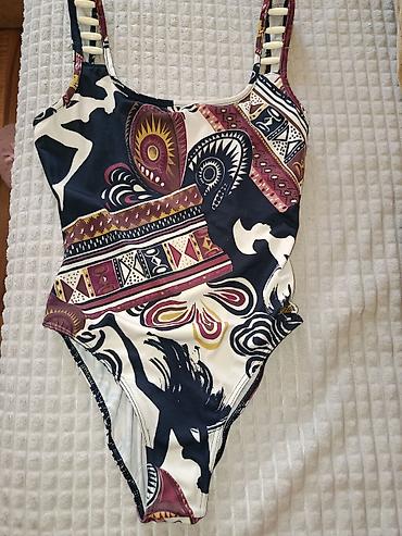 pull and bear turkey: Desigual jednodelni ženski kupaći kostim sa atraktivnim etno/tribal — 2