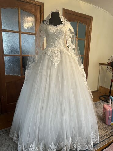 Свадебные платья: Свадебные платья — 19