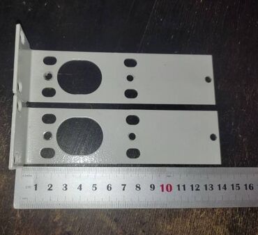 сетевую карту: Ушки-держатели для установки в стойку 19", размеры на фото адрес -