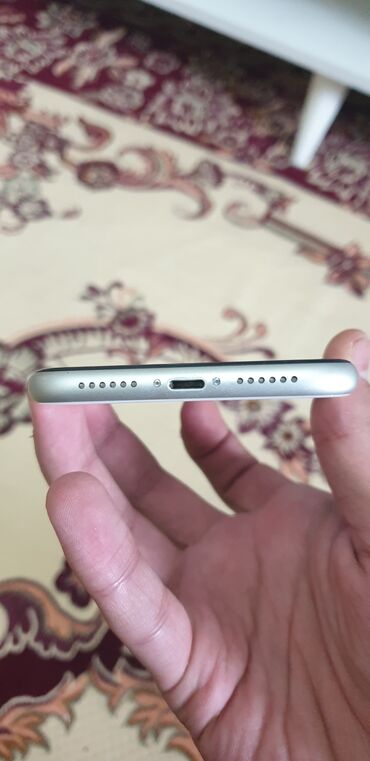 Apple iPhone: IPhone 11, 128 GB, Ağ, Face ID — 3