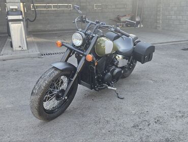 блок управления мерс 3 2: Мотоцикл-чоппер Honda Shadow с обтекаемым дизайном и матовым черным