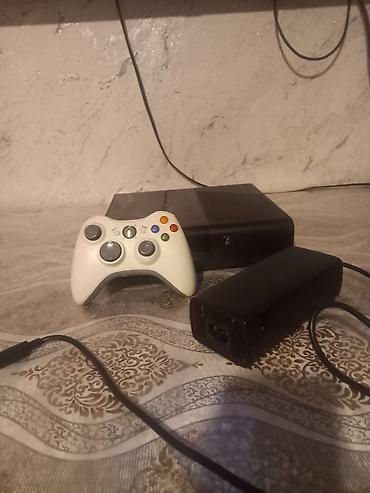 video karta: Xbox 360 (Slim) oyun konsolu. Yalniz vatsap aktivdir — 2