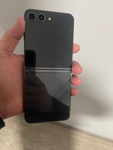 Samsung: Samsung Galaxy Z Flip 5, 512 GB, rəng - Qara, Barmaq izi, İki sim kartlı, Face ID