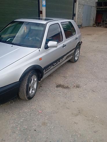 sprinter 4 4: Volkswagen Golf: 1992 г., 1.8 л, Механика, Бензин, Хэтчбэк — 7
