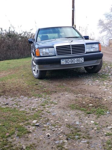 turbo az mercedes panorama: Mercedes-Benz 190: 2 l | 1986 il Hetçbek