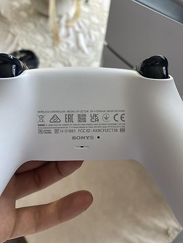 plastation pes: Sony PlayStation 5 (PS5) – Disk versiyası Model: CFI-2116 (konsol) — 3