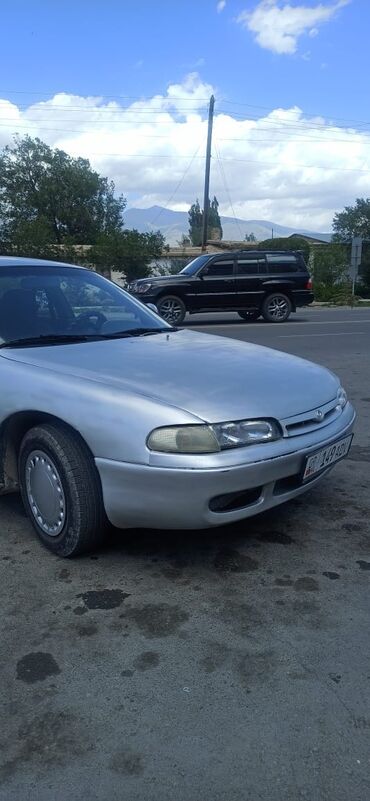 продаю аккорд: Mazda 626: 1992 г., 2 л, Механика, Бензин, Хетчбек