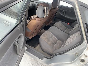 Mazda: Mazda 626: 1993 г., 2 л, Механика, Бензин, Хэтчбэк — 8