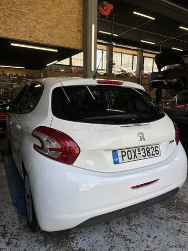 Peugeot: Peugeot 208: 1.4 l. | 2013 έ. 124000 km. Χάτσμπακ