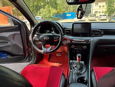 Транспорт: Hyundai Veloster: 2018 г., 1.6 л, Автомат, Бензин, Хэтчбэк — 4