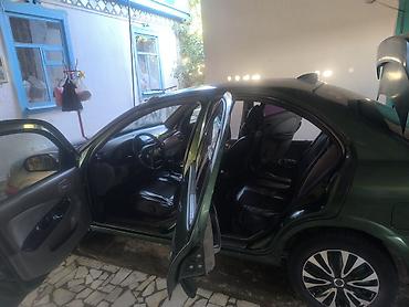 sl 55: Nissan Almera: 2000 г., Механика, Седан — 2