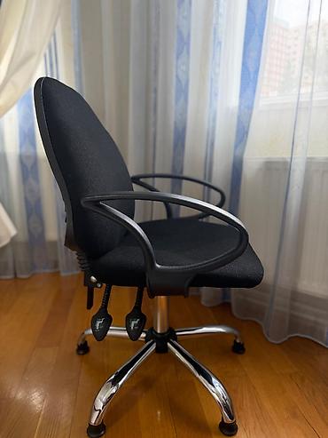 Ofis mebeli: 2 ədəddir.Hec bir qırığı yoxdur Erqonomik ofis kreslosu – qara rəng — 3