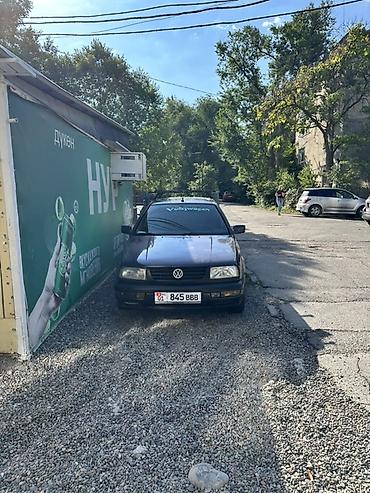 jetta vs5: Volkswagen Vento: 1994 г., Седан — 4