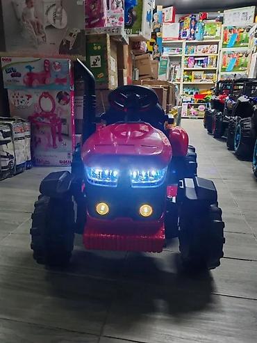 Traktori: Dečji traktor na akumulator sa prikolicom – crveno/žuti - Električni — 13