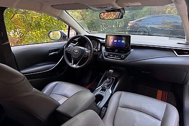на corolla: Toyota Corolla: 2022 г., 1.8 л, Автомат, Гибрид, Седан — 4