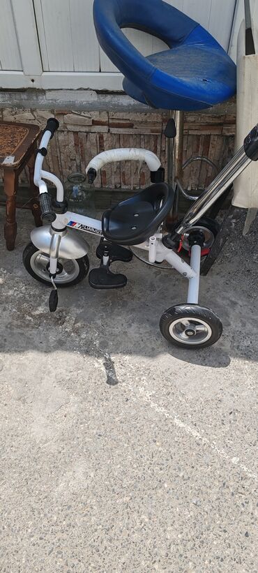 velisoped: İşlənmiş Üç təkərli Uşaq velosipedi 12", Ünvandan götürmə