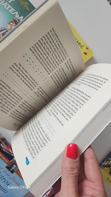 sat: Knjige za decu: Pet prijatelja, Opasna knjiga za decake, Ostrvo sa — 8