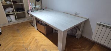 стол складной: Б/у, Квадратный стол