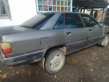 авто бафер: Audi 100: 1988 г., 2 л, Механика, Бензин, Седан