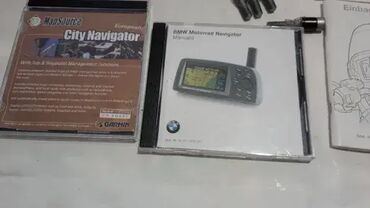 GPS: BMW Motorrad Navigator I - 100 € BMW Motorrad Navigator II - 120 € BMW — 2