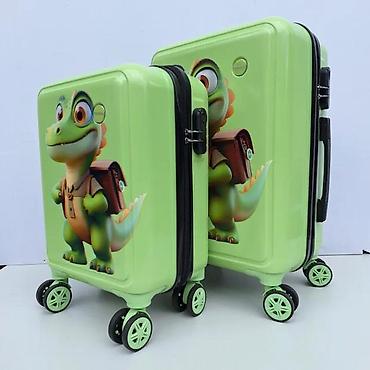 Rančevi, torbe i koferi: Dečiji koferi – set od 2 komada, zeleni, sa motivom malenog — 4