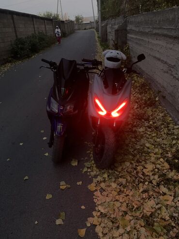 мопед м8: Макси-скутер 160 куб. см, Бензин