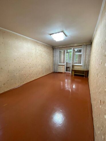 вторичное жилье: 2 комнаты, 42 м², 104 серия, 3 этаж, Косметический ремонт