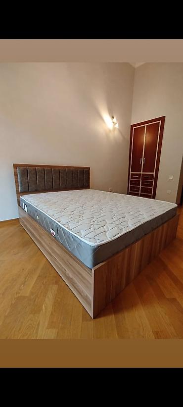 ucuz manej: Üç qapı dolablar 629 azn. Ağ rəngdə yataq otağı dəsti. Dəstə daxildir — 10