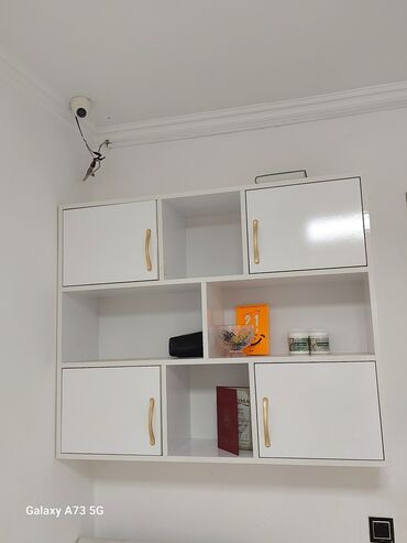 ağ qorka: İşlənmiş, Açılan, 4 qapılı Düz dolab, Stenka, Azərbaycan