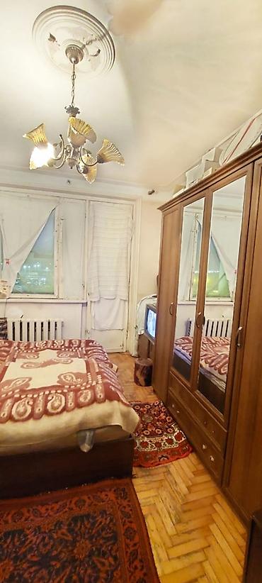 Mənzillər: Bakı, 4 otaqlı, Köhnə tikili, m. Həzi Aslanov, 90 kv. m — 4