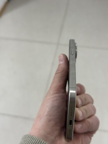 Apple iPhone: IPhone 15 Pro Max, Б/у, 1 ТБ, Natural Titanium, Коробка, В рассрочку, 89 % — 4