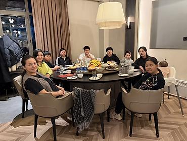 Курьерская доставка: Услуга курьерской доставки по городу через приложение. - Быстрая — 61