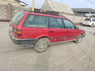 машина на варянт: Volkswagen Passat Variant: 1993 г., 1.8 л, Механика, Бензин, Универсал — 4
