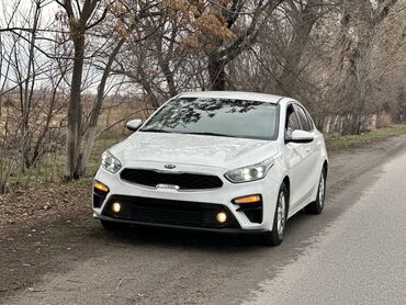 Kia: Kia K3: 2018 г., Седан — 10