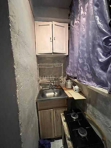 Uzunmüddətli kirayə mənzillər: İcərişəhər metrosunan 300 m. məsafədə, Abdulla Şaiq 5 kücəsində — 3