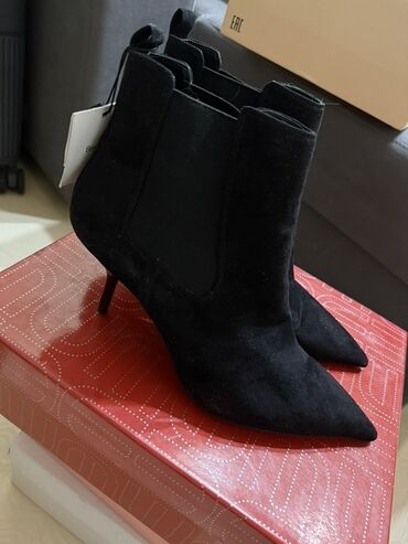 мужские аксессуары бишкек: Батинкелер, 40, Bershka, Жаңы, түсү - Кара