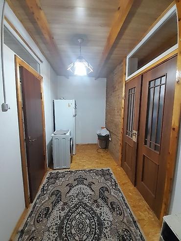 Продажа коттеджей и домов: * Продаётся :В районе К өлмө * Два дома на участке в 4 сотки в черте — 19