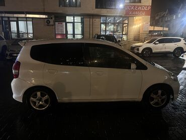 бу фит: Honda Fit: 2003 г., 1.5 л, Вариатор, Бензин