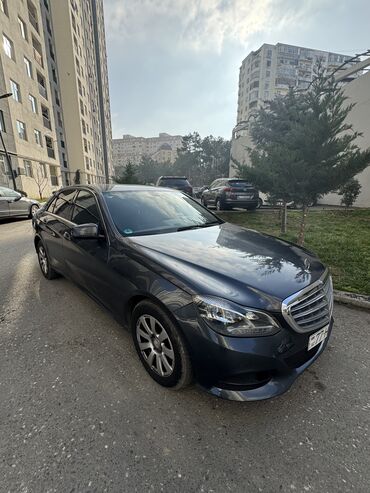 Mercedes-Benz: Mercedes-Benz E 220: 2.2 l | 2014 il Sedan — 4