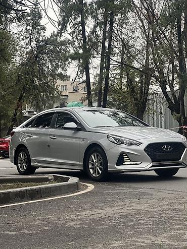 Hyundai Sonata: 2021 г., 2 л, Автомат, Бензин, Седан